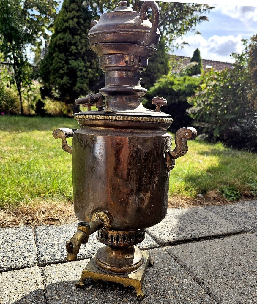 Antieke Russische Messing Samovar (Houtskool Waterkoker), Antiek en Kunst, Antiek | Koper en Brons, Ophalen, Koper
