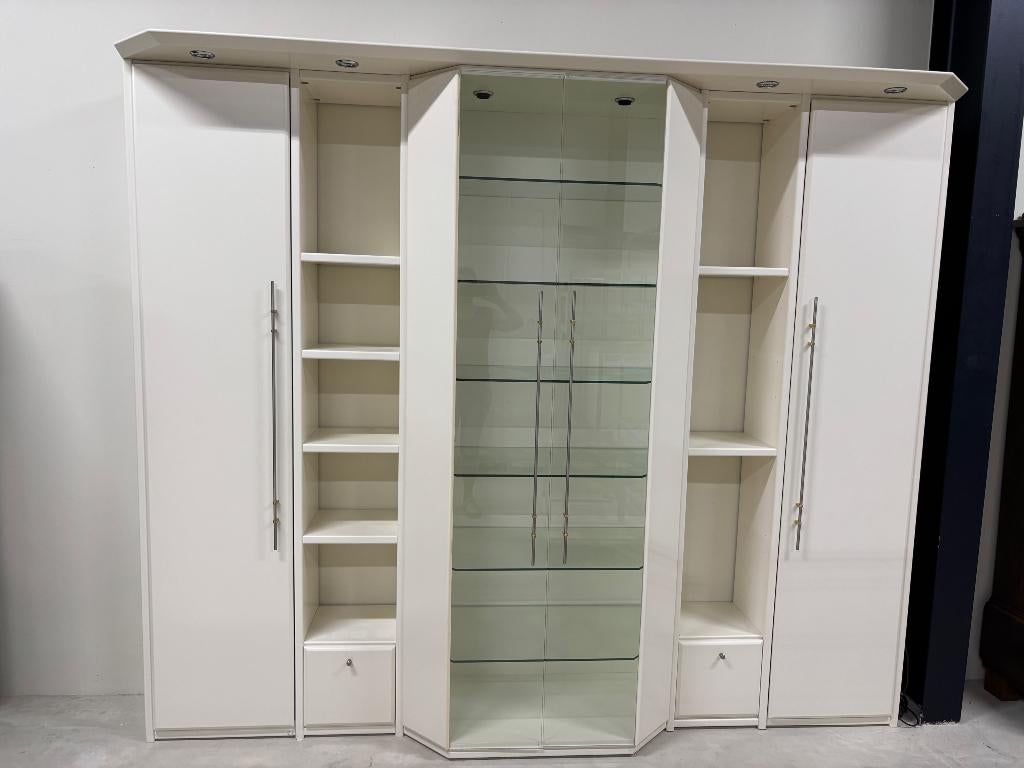 Kast wit, Ophalen, Gebruikt, 200 cm of meer, Met deur(en)