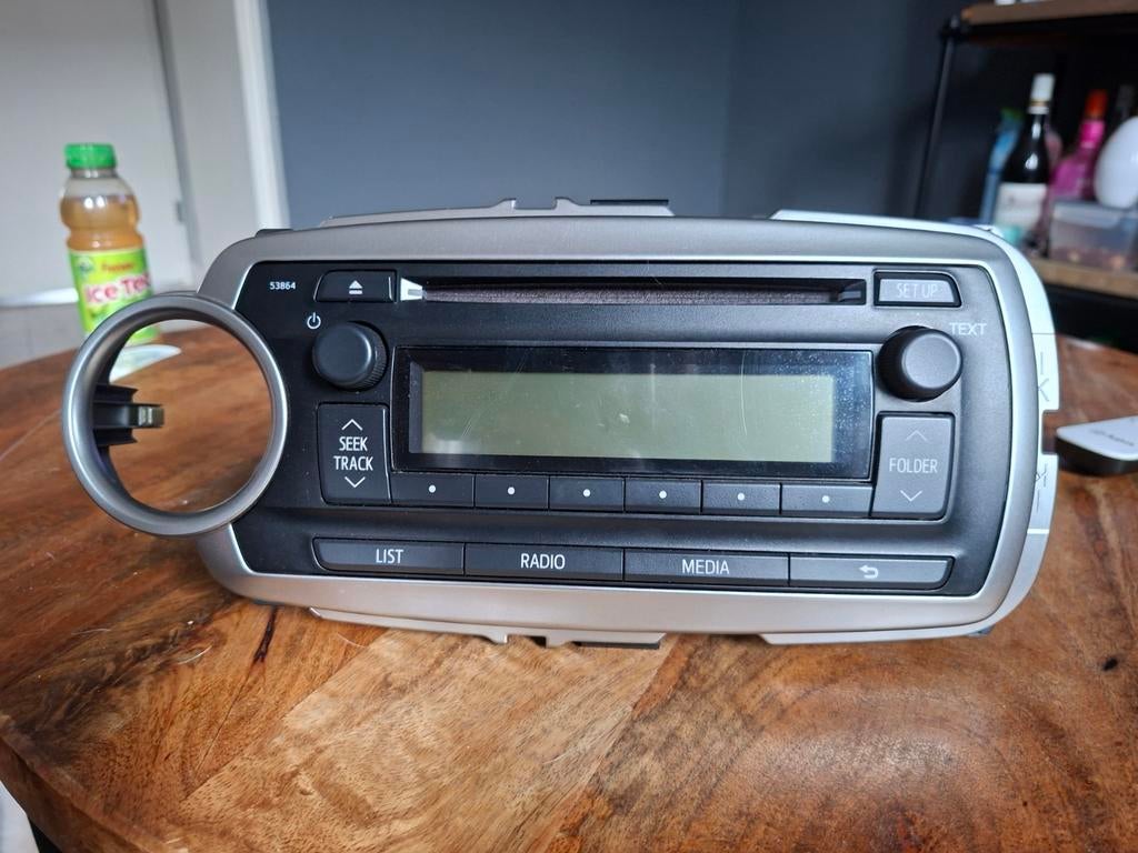 Yaris3 p13Panasonic CQ-JS01F1AE Autoradio (86120-0D640), Ophalen of Verzenden, Gebruikt