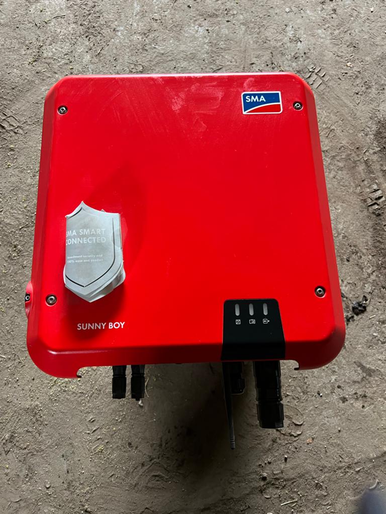 SMA Sunny Boy omvormer voor zonnepanelen, Ophalen of Verzenden, Gebruikt, Overige typen, 200 wattpiek of meer