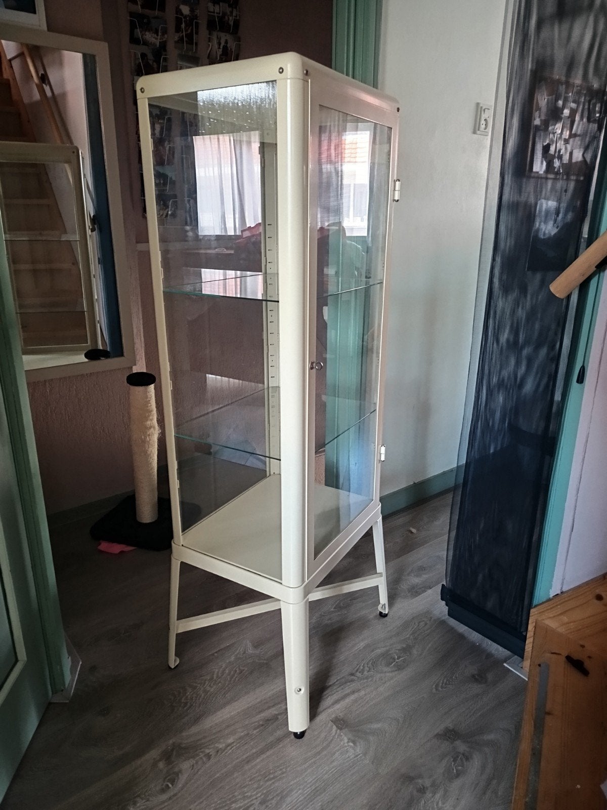 Fabrikor Ikea vitrinekast, Gebruikt, 150 tot 200 cm, 25 tot 50 cm, 50 tot 100 cm