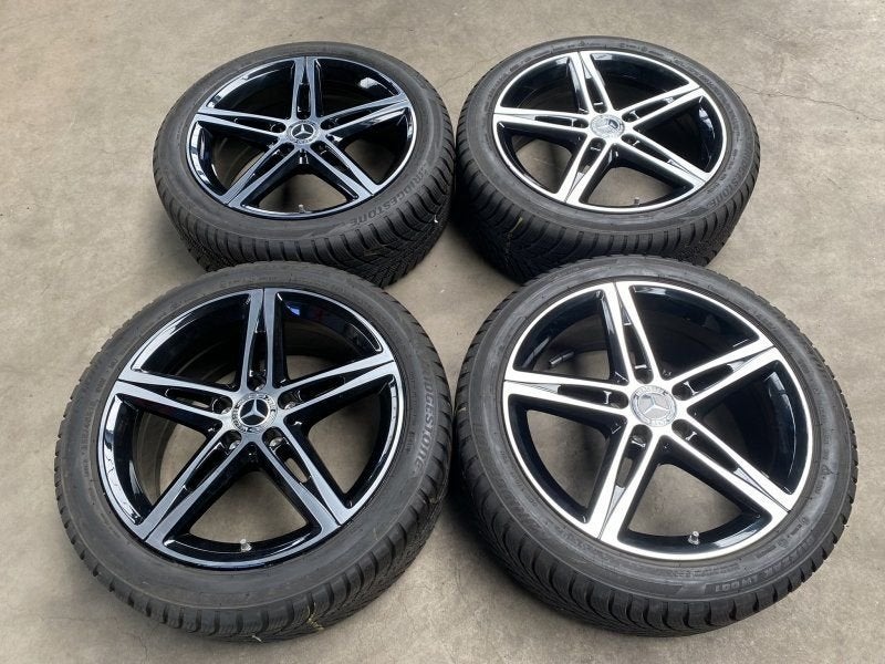 18 inch orig. velgen + winterbanden Mercedes A B klasse CLA, Auto-onderdelen, 18 inch, Gebruikt, -, -