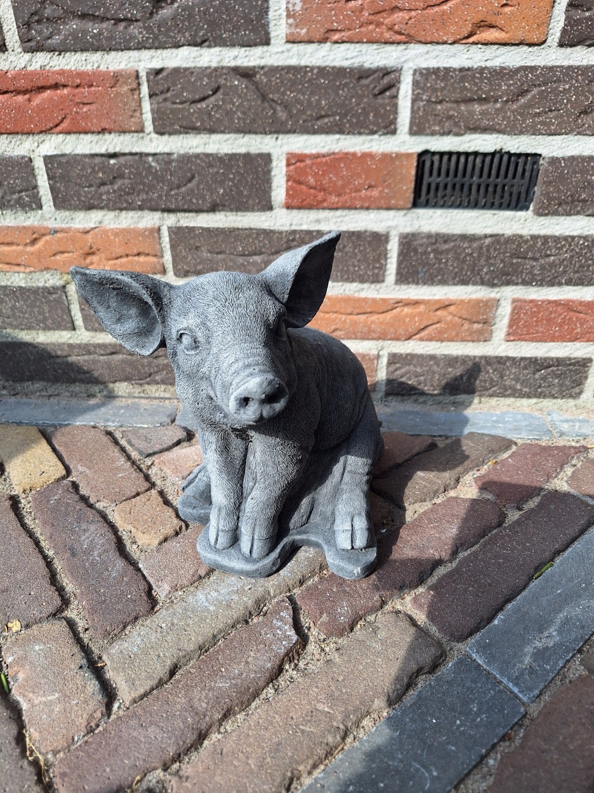 Betonnen varkentje - Tuinbeeld - Hoogte 36 cm, Ophalen, Nieuw, Beton, Dierenbeeld