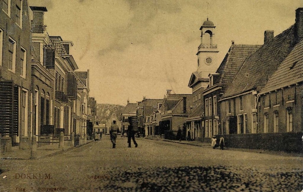 Dokkum, Stadsgezicht. Uitgave J. Schregardus, Verzenden, Voor 1920, Gelopen, Friesland