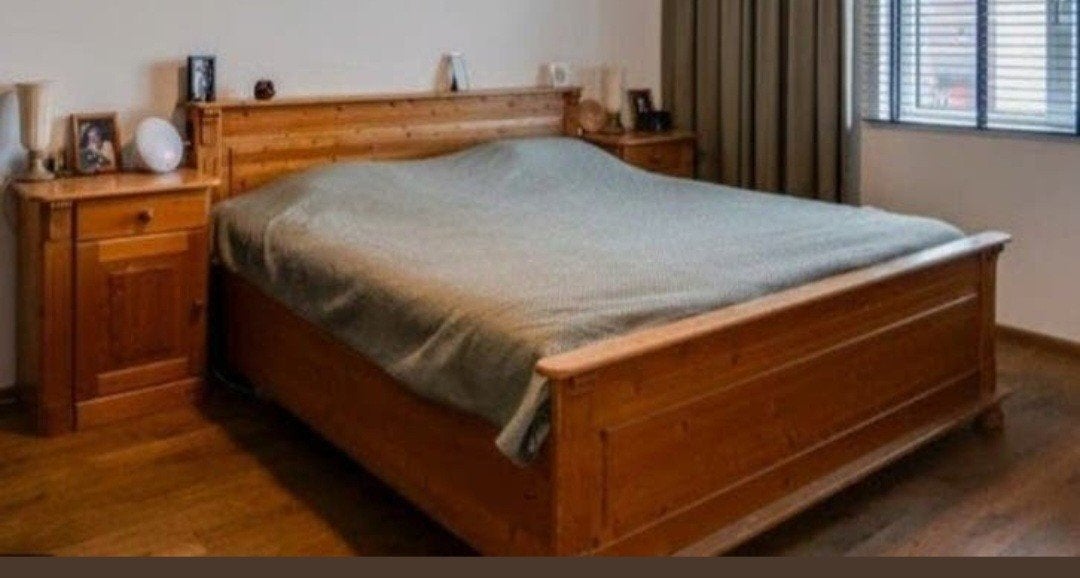 Gratis !!!!Grenen bed 180x 200, Huis en Inrichting, Slaapkamer | Bedden, Ophalen, Gebruikt, Tweepersoons, 140 cm
