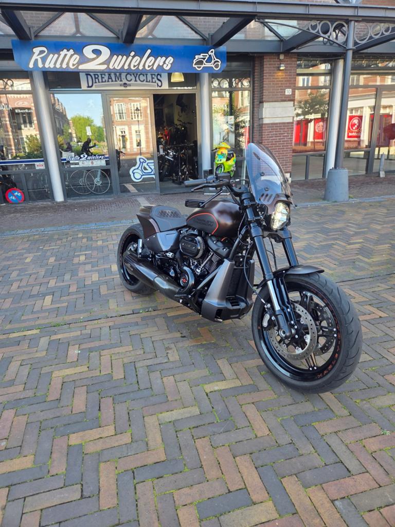 Harley Davidson FXDR bj'19 114cu , Jekill & Hyde uitl, Gildenplein12, 2 cilinders, Info@rutte2wielers.nl, Meer dan 35 kW