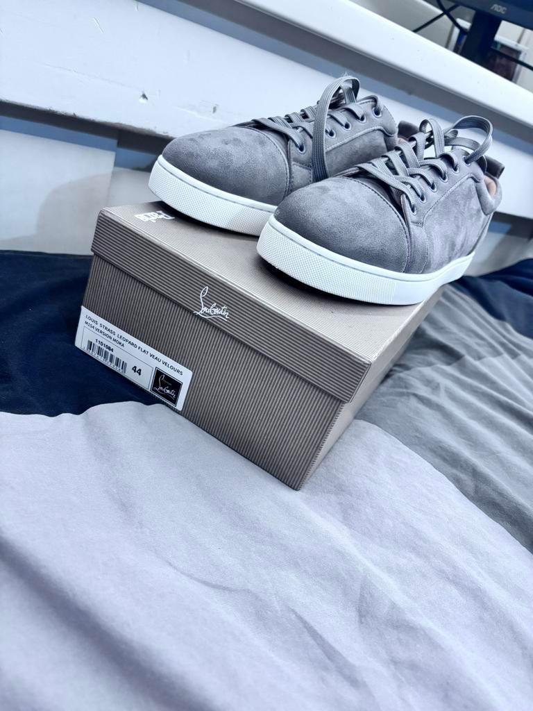 Gloednieuwe Christian Louboutin sneakers - Maat 44, Kleding | Heren, Schoenen, Ophalen of Verzenden, Nieuw, Overige kleuren, Sneakers of Gympen