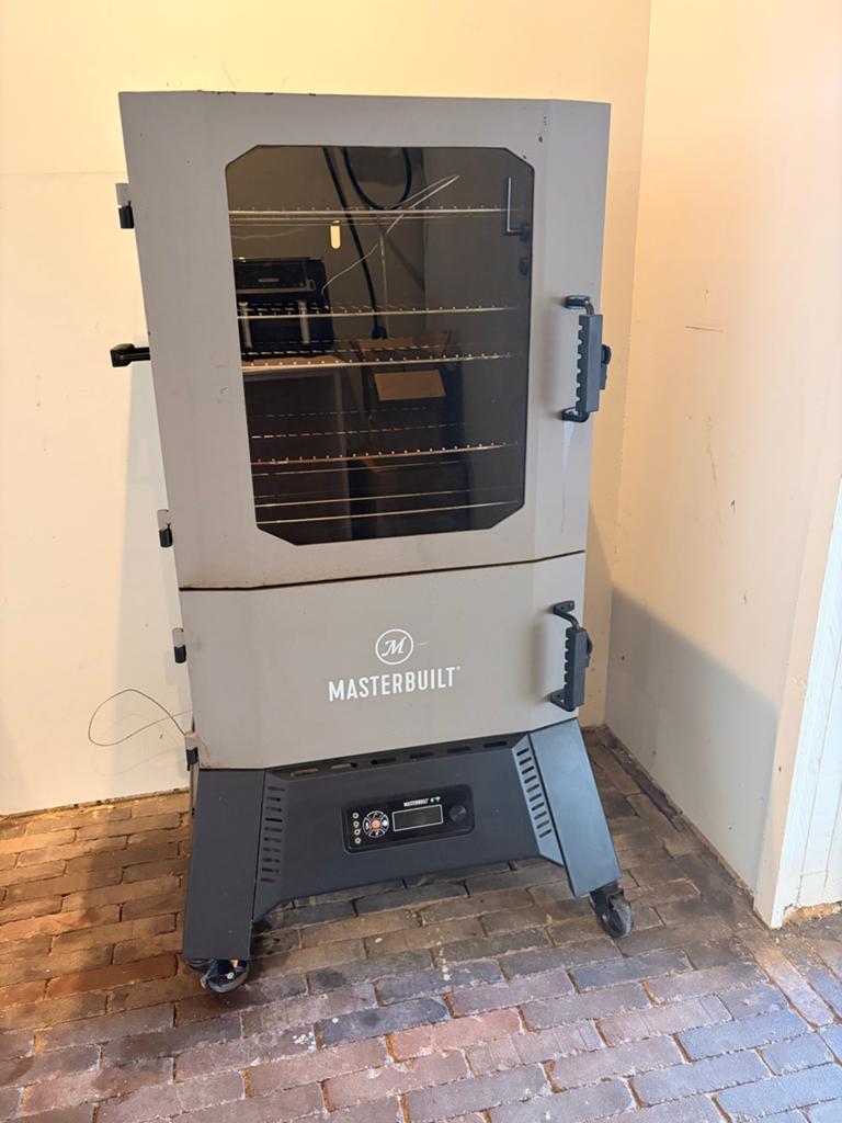Masterbuilt Houtskoolsmoker / Digitale Smoker - Z.G.A.N., Tuin en Terras, Houtskoolbarbecues, Ophalen, Gebruikt