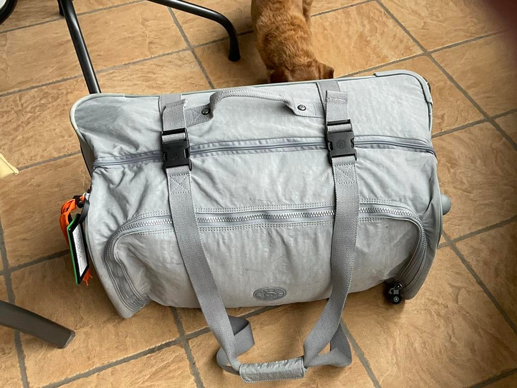 Twee Kipling reistassen met wieltjes - Grijs, 30 cm of meer, Ophalen of Verzenden, Zo goed als nieuw, 60 tot 80 cm