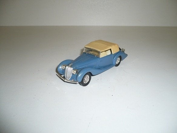 Delahaye 135 M Figoni Falaschi 1939   1:43, Hobby en Vrije tijd, Ophalen of Verzenden, Nieuw, Auto, Solido