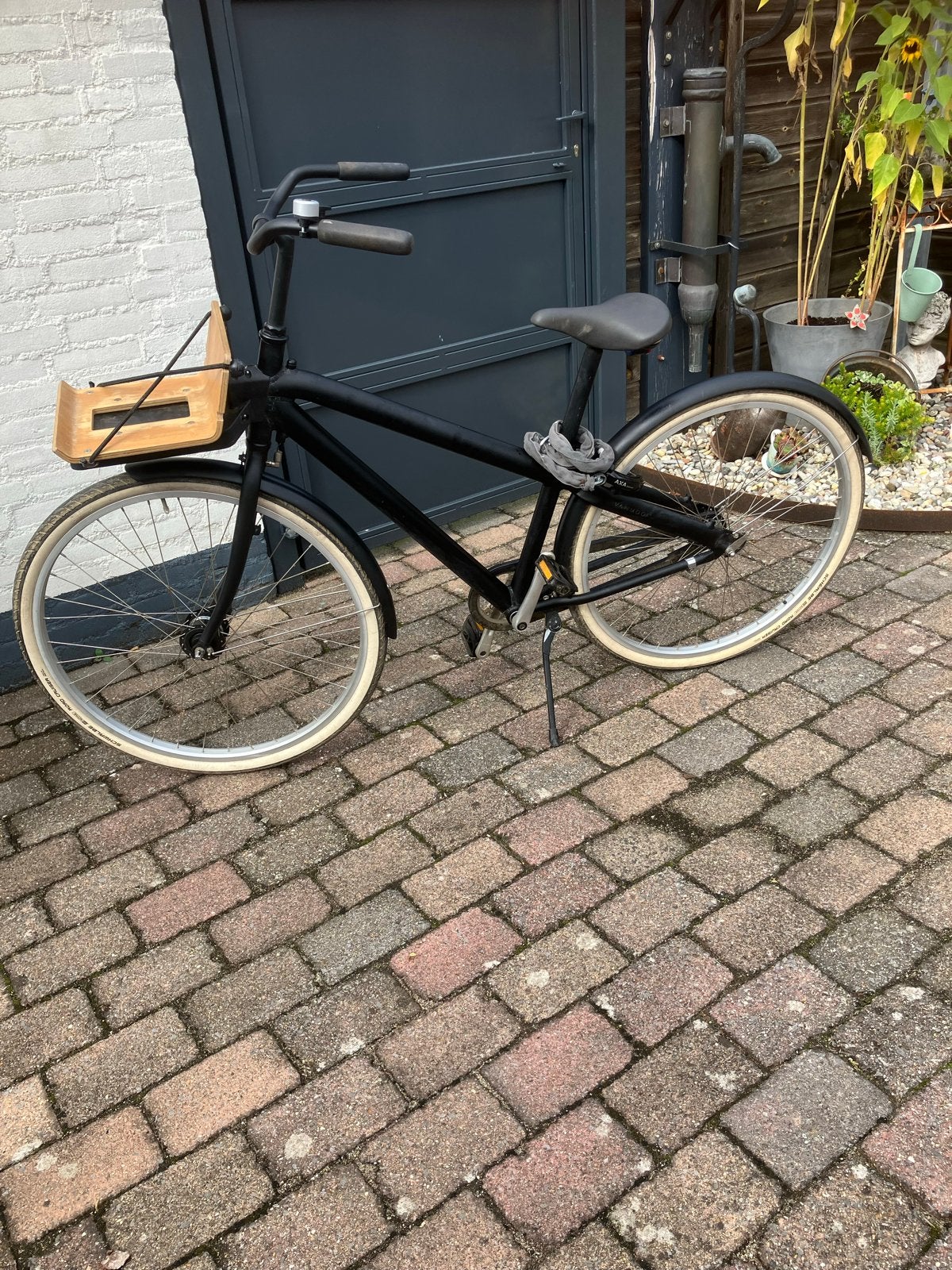 VanMoof fiets (niet elektrisch) met voordrager