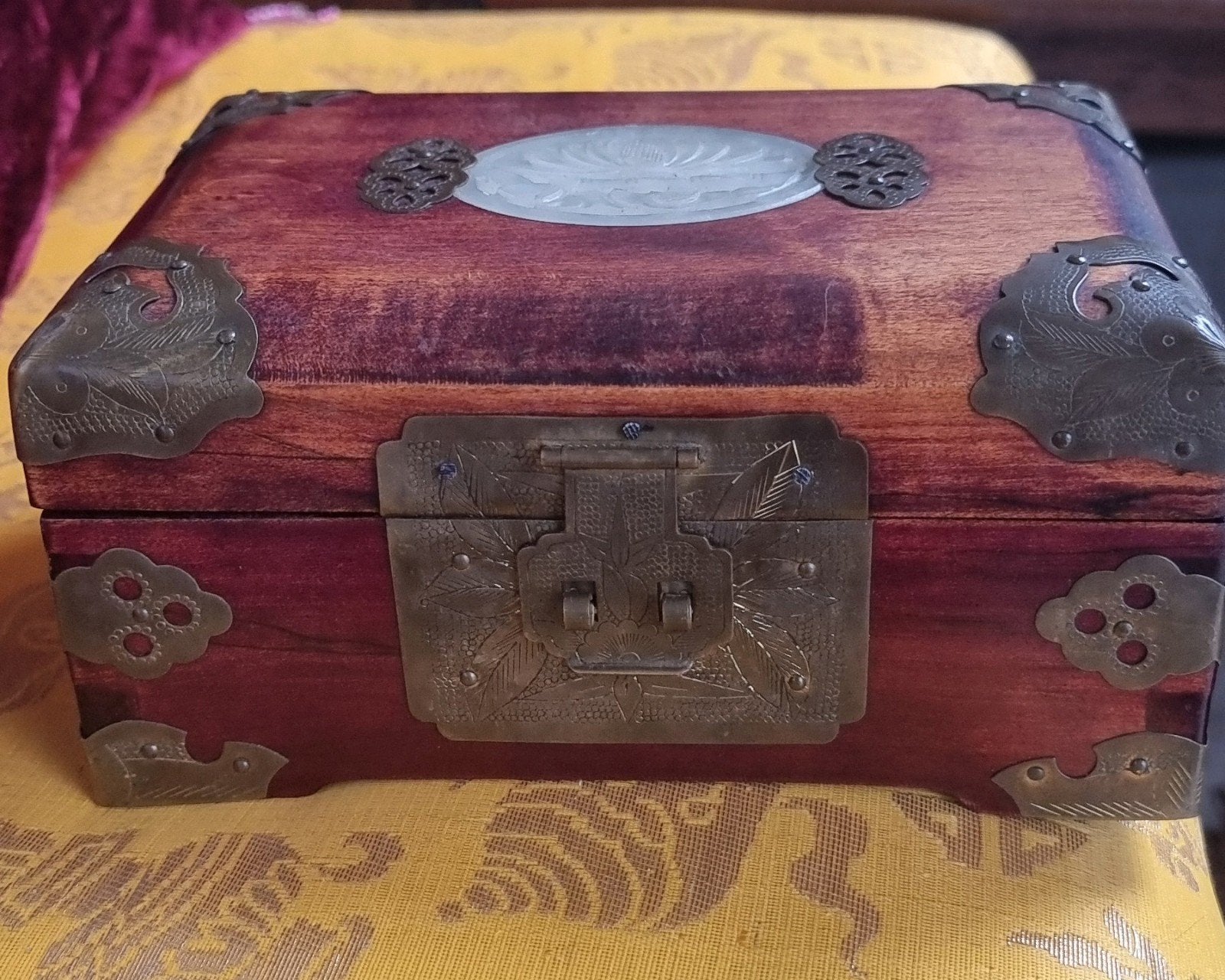 Antieke Chinese Houten Sieradendoos met Jade Inleg, Antiek en Kunst, Ophalen of Verzenden