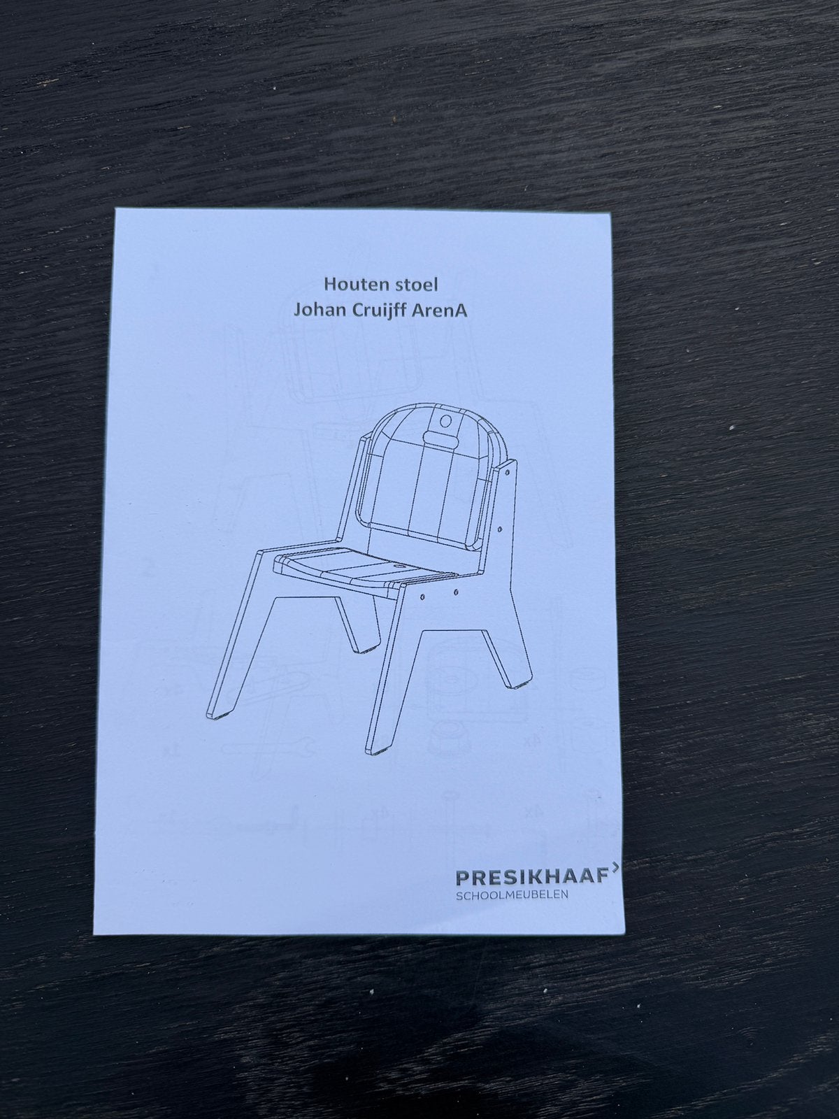 2 houten Ajax stoelen uit Johan Cruijff Arena, Ophalen, Twee, Zo goed als nieuw, Rood