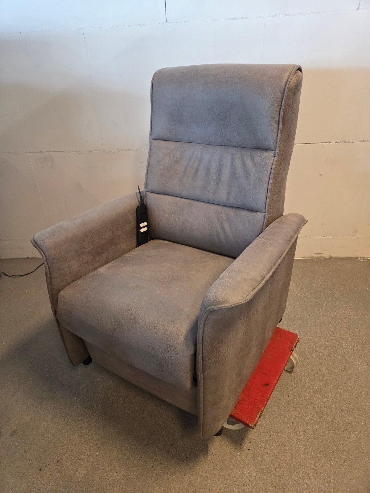 Sta op stoel / opsta stoel microvezel letherlook grijsbruin, Ophalen, Minder dan 75 cm, 50 tot 75 cm