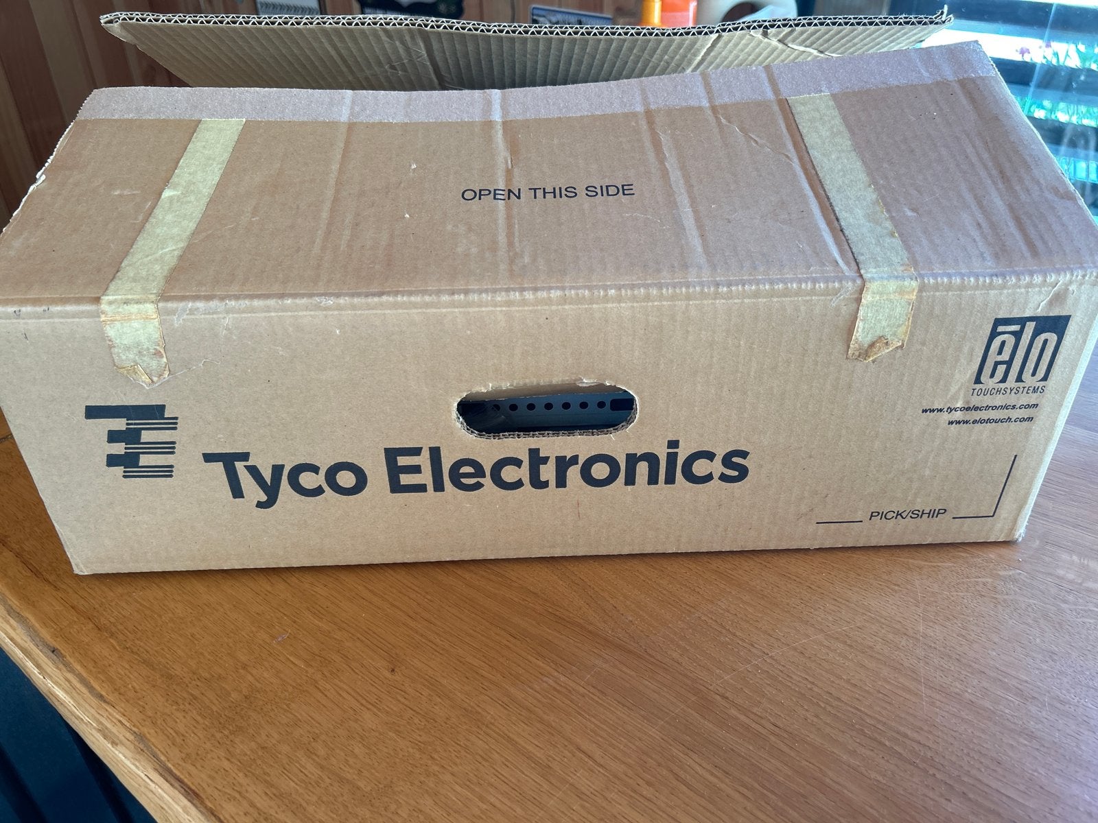 Elo TouchSystems ET1938L-8CWA-3-D-NPB-G Touchscreen Monitor, Ophalen, Nieuw, Touchscreen
