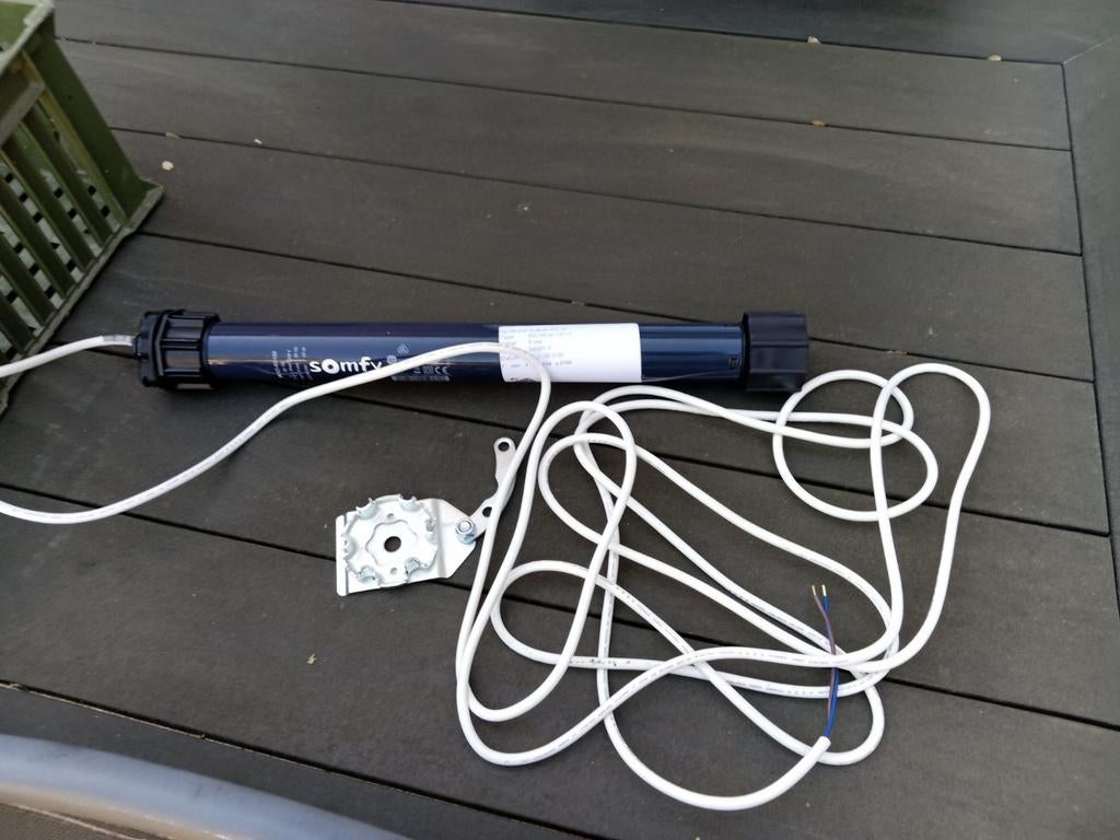 Somfy Rolluikmotor RS100 io 10/17 met 5 meter kabel, Doe-het-zelf en Verbouw, Rolluiken, Gebruikt, 200 cm of meer, Ophalen of Verzenden