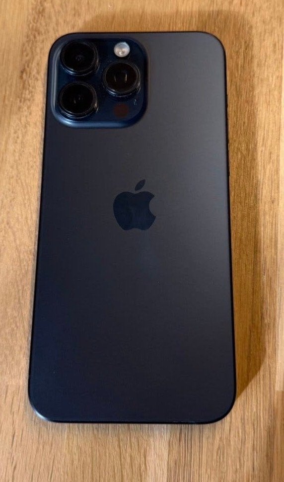 iPhone 15 Pro Max 128GB - Zo goed als nieuw, Telecommunicatie, 128 GB, 89 %, Zwart, IPhone 15 Pro Max