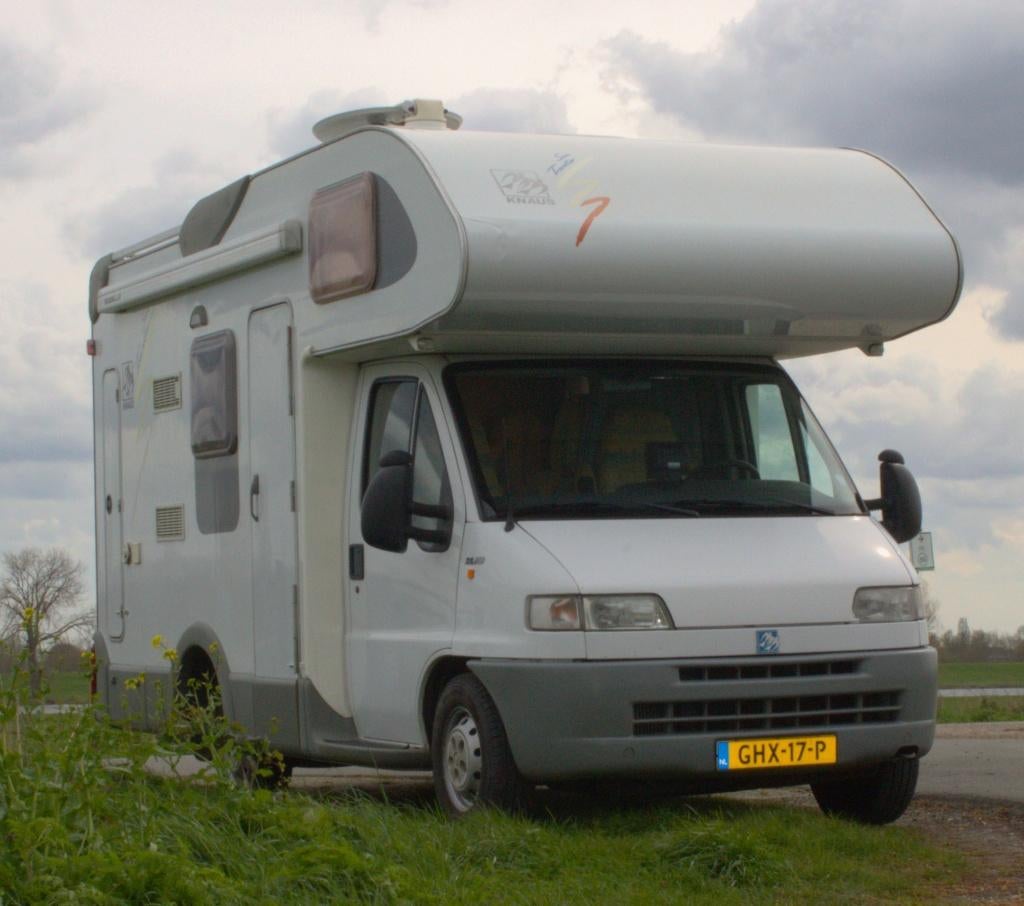 Fiat 2.8 JTD Knaus Suntraveler 500 camper 2001 Winter, Caravans en Kamperen, Alkoof, Ringverwarming, Fiat, Achteruitrijcamera