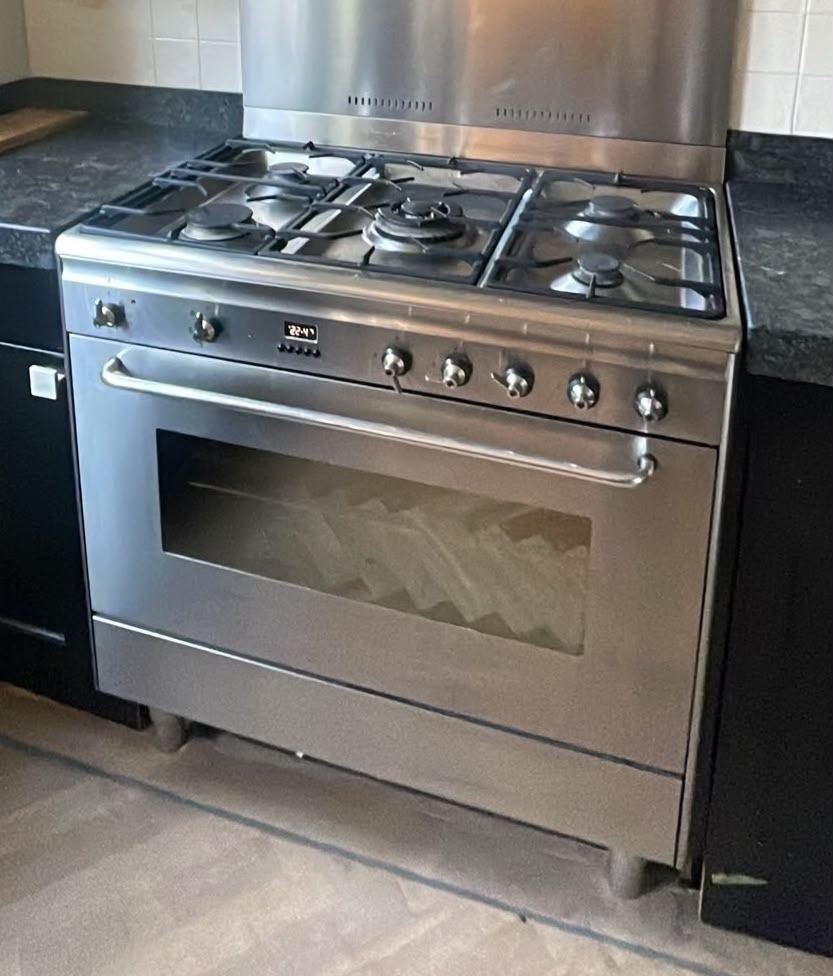 SMEG RVS Gasfornuis 90 cm /5 pits + grote elektrische oven, Ophalen, 60 cm of meer, Zo goed als nieuw, Gas