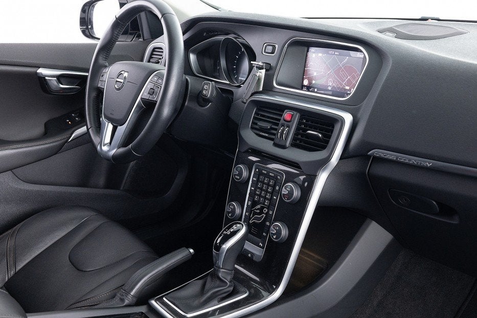 Volvo V40 Cross Country 1.5 T3 Polar+ Luxury Automaat | LEDE, 12 maanden, Euro 6, Wit, 152 pk
