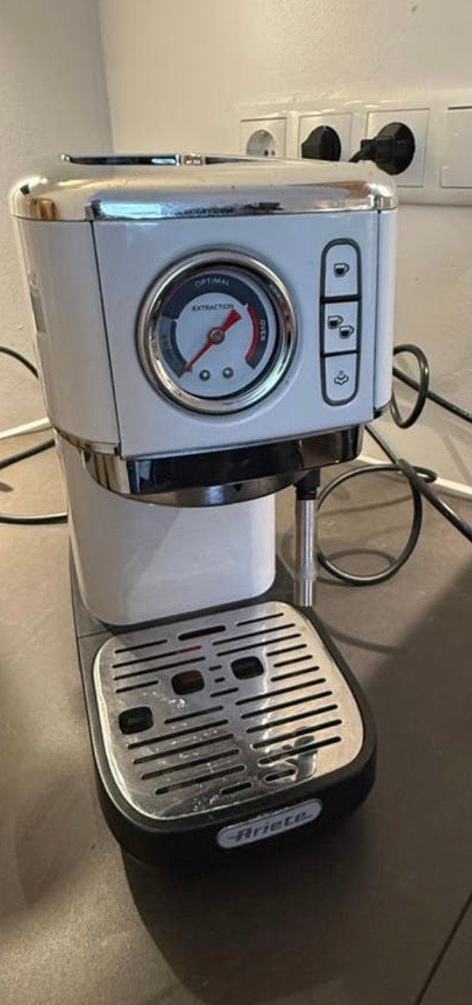 Ariete Moderne 1381 pistonmachine wit - Zeer nette staat, Stoompijpje, Espresso apparaat, Gemalen koffie, Ophalen of Verzenden