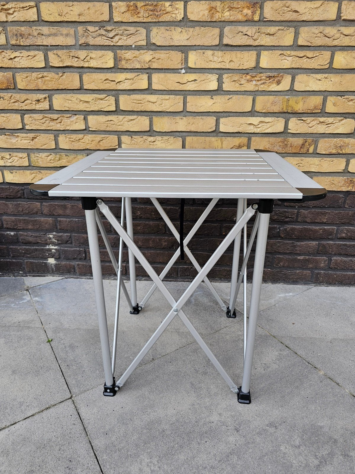 Inklapbare Campingtafel / Bijzettafel 52x52x55cm, Ophalen, Gebruikt, Campingtafel