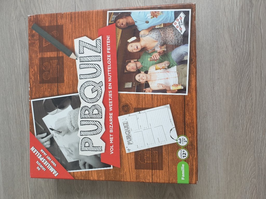 Pubquiz spel, Vijf spelers of meer, Ophalen of Verzenden, Zo goed als nieuw, Identity Games