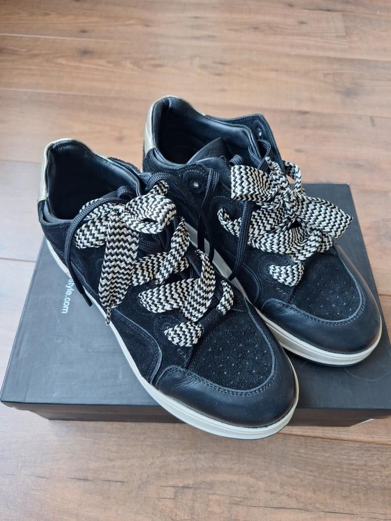Nieuwe Hip Style sneakers maat 41 met prijskaartje, Ophalen of Verzenden, Nieuw, Sneakers of Gympen