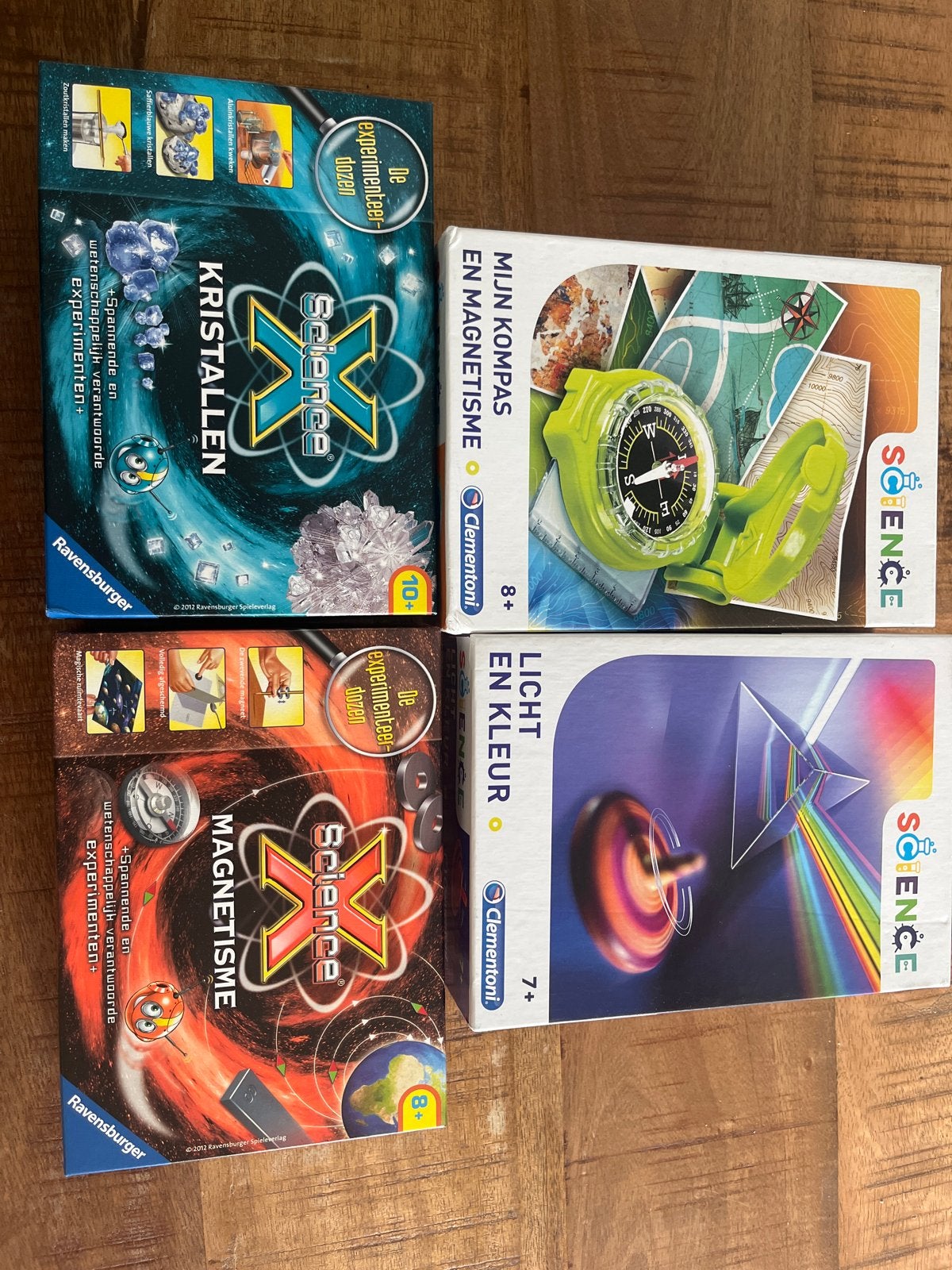 Diverse Science Experimenteerdozen - Kristallen, Magnetisme,, Ophalen of Verzenden, Zo goed als nieuw, Ontdekken