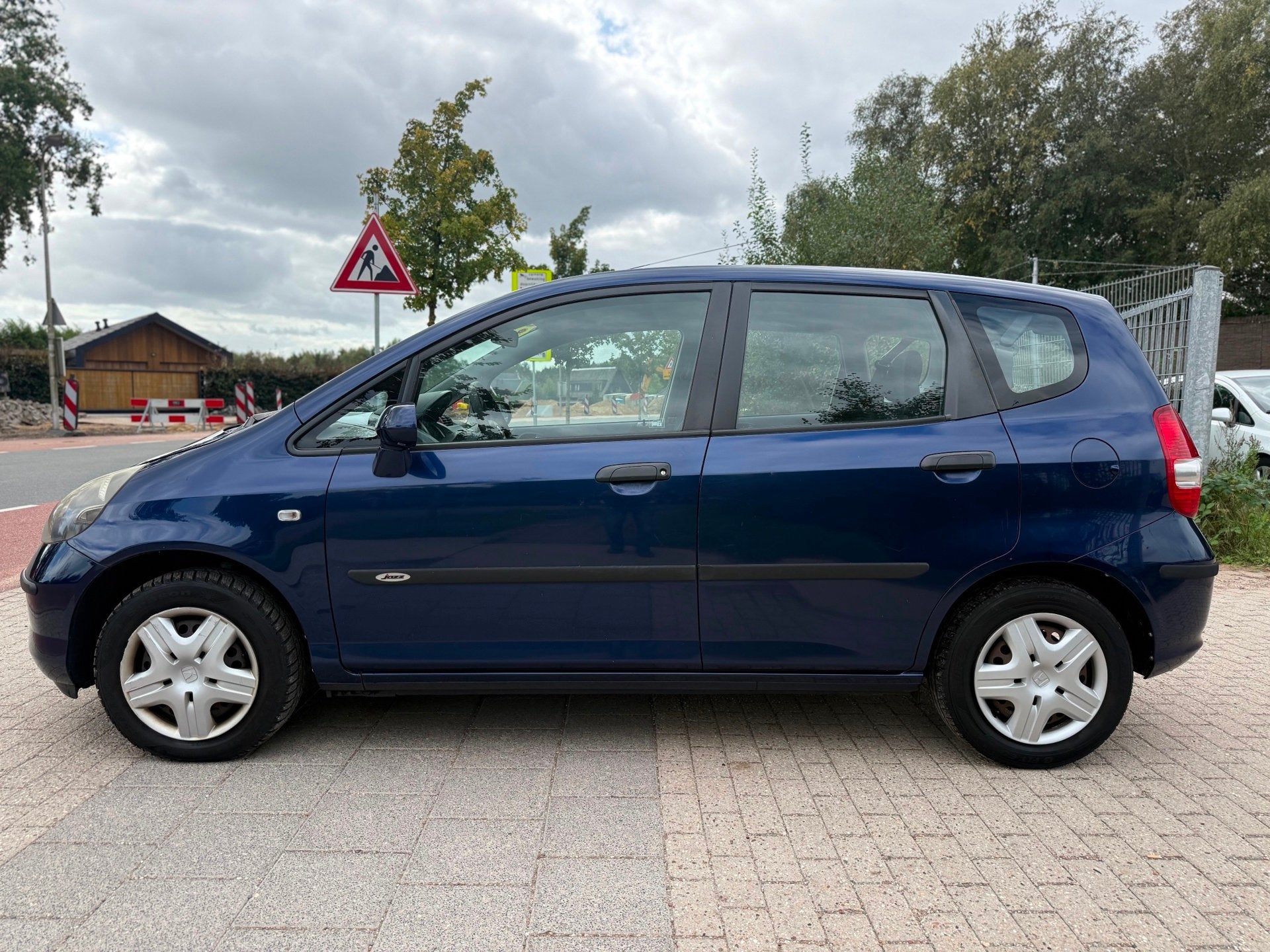 Honda Jazz 1.4 LS AUTOMAAT AIRCO ELEKPAKKET, Auto's, 450 kg, 4 cilinders, Blauw, Metallic lak