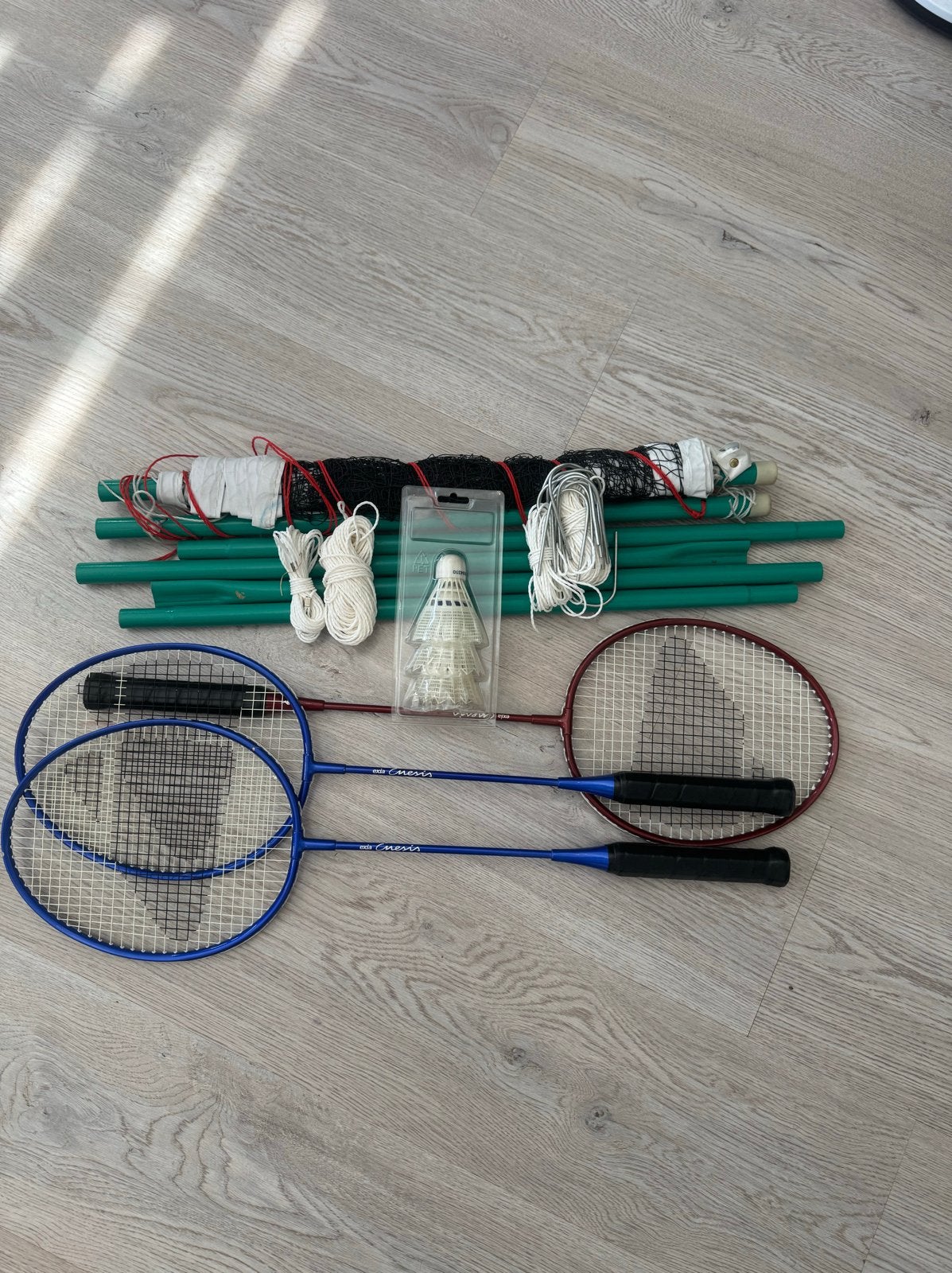 Badminton set Exia met rackets, net en shuttles, Sport en Fitness, Badminton, Ophalen of Verzenden, Gebruikt, Overige typen