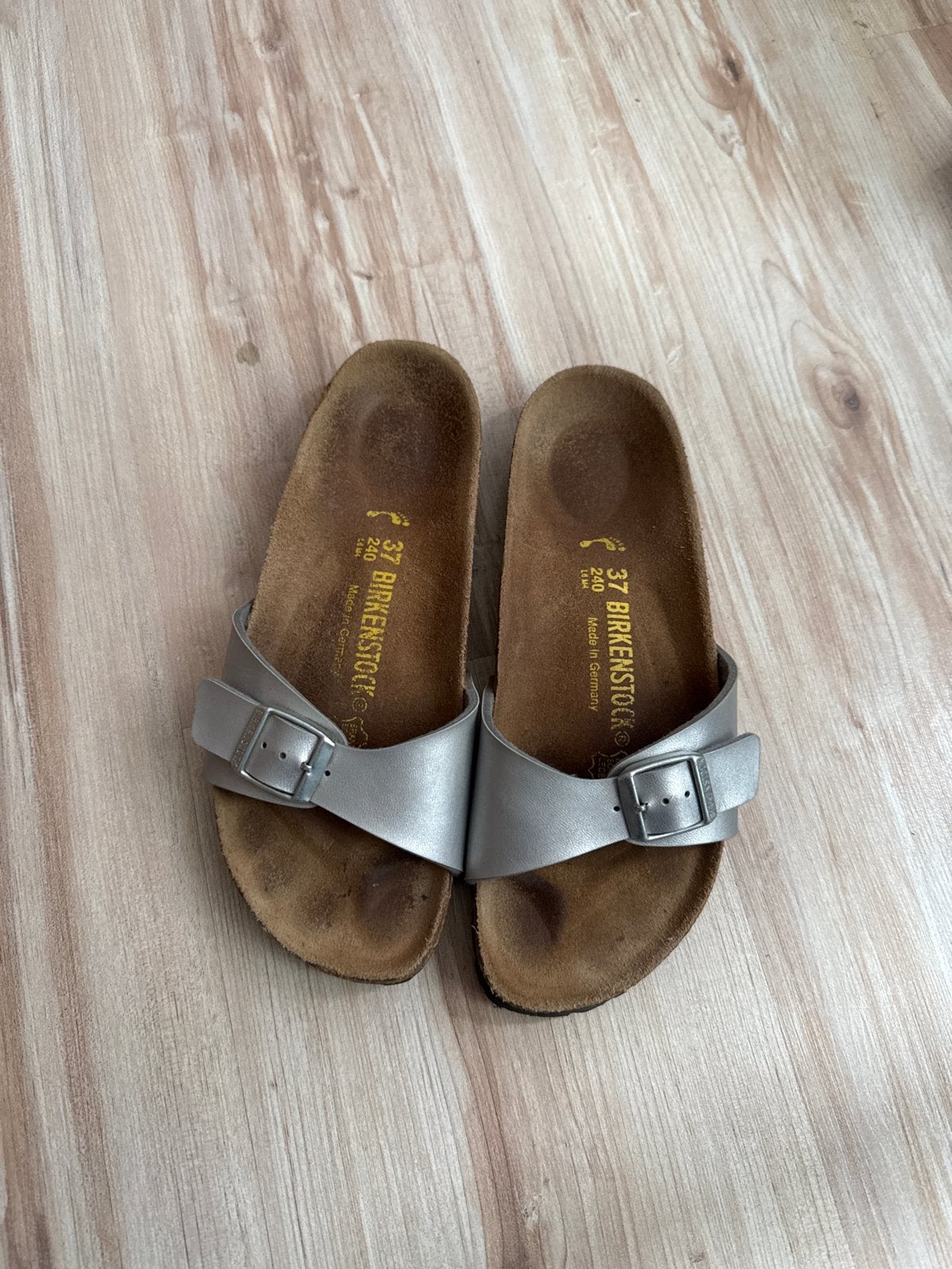 Birkenstock sandalen maat 37 - zilverkleurig, Ophalen of Verzenden, Zo goed als nieuw, Overige kleuren, Sandalen of Muiltjes