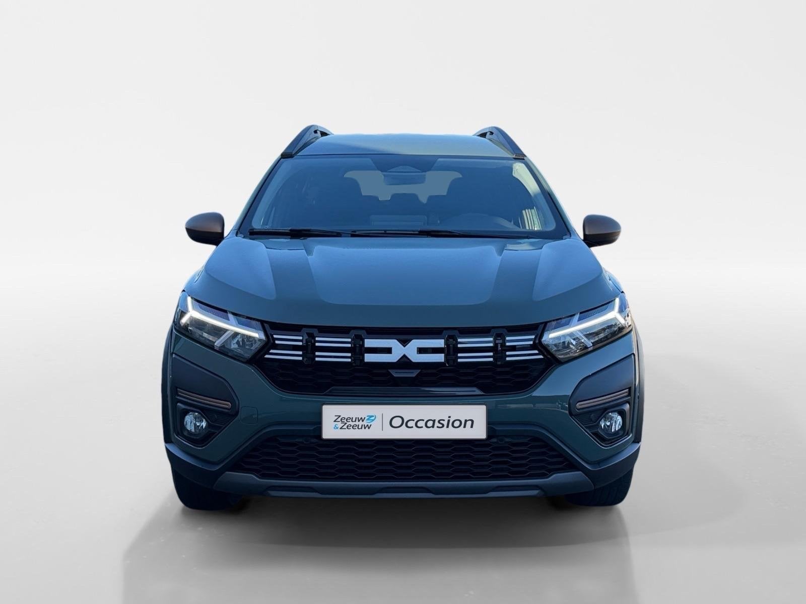 Dacia Jogger 140PK Hybrid Extreme 7p Automaat | 7 Zitplaatse, Auto's, 12 maanden, Gebruikt, 4 cilinders, 7 stoelen