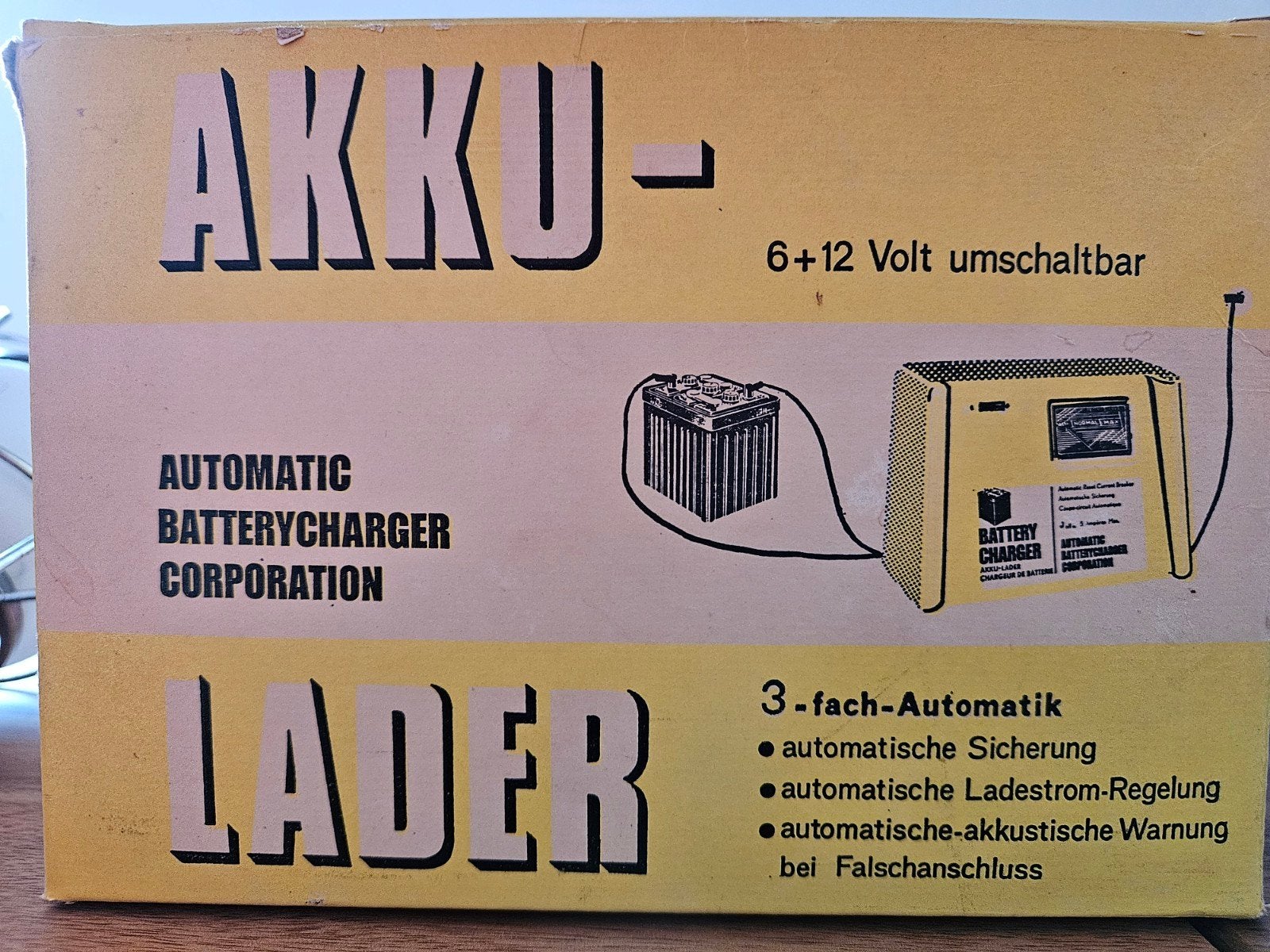 Vintage 6V/12V Acculader met Thermo-Beveiliging, Auto diversen, Ophalen, Gebruikt