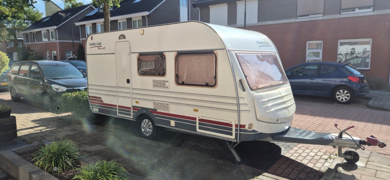 Homecar racer 43 stapelbed lichtgewicht, Caravans en Kamperen, Caravans, Home-car, Standaardzit, Dwarsbed, 750 - 1000 kg