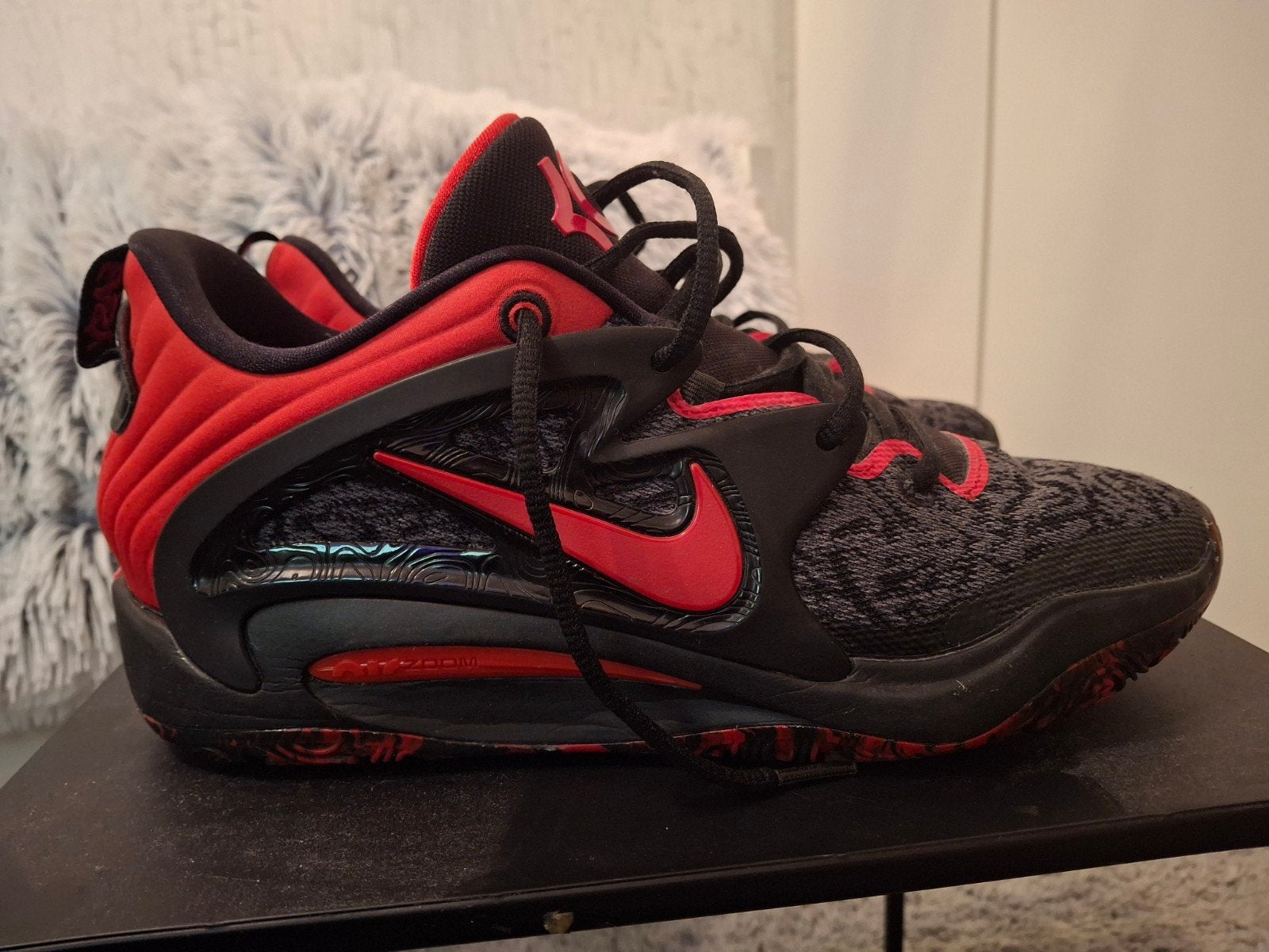 Nike kd15 “bred” sneakers , Ophalen, Zo goed als nieuw, Schoenen