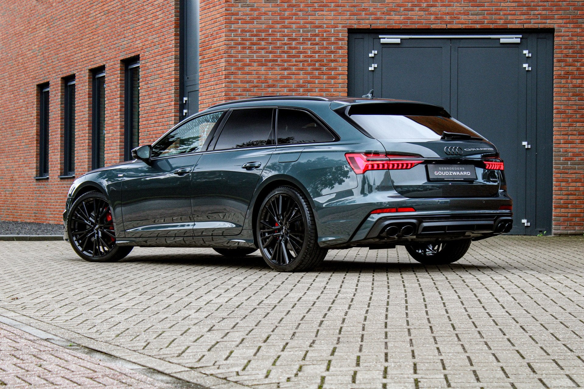 Audi A6 Avant 55 TFSI e quattro Competition | Individual Cam, Automaat, 14 kWh, Gebruikt, 4 cilinders