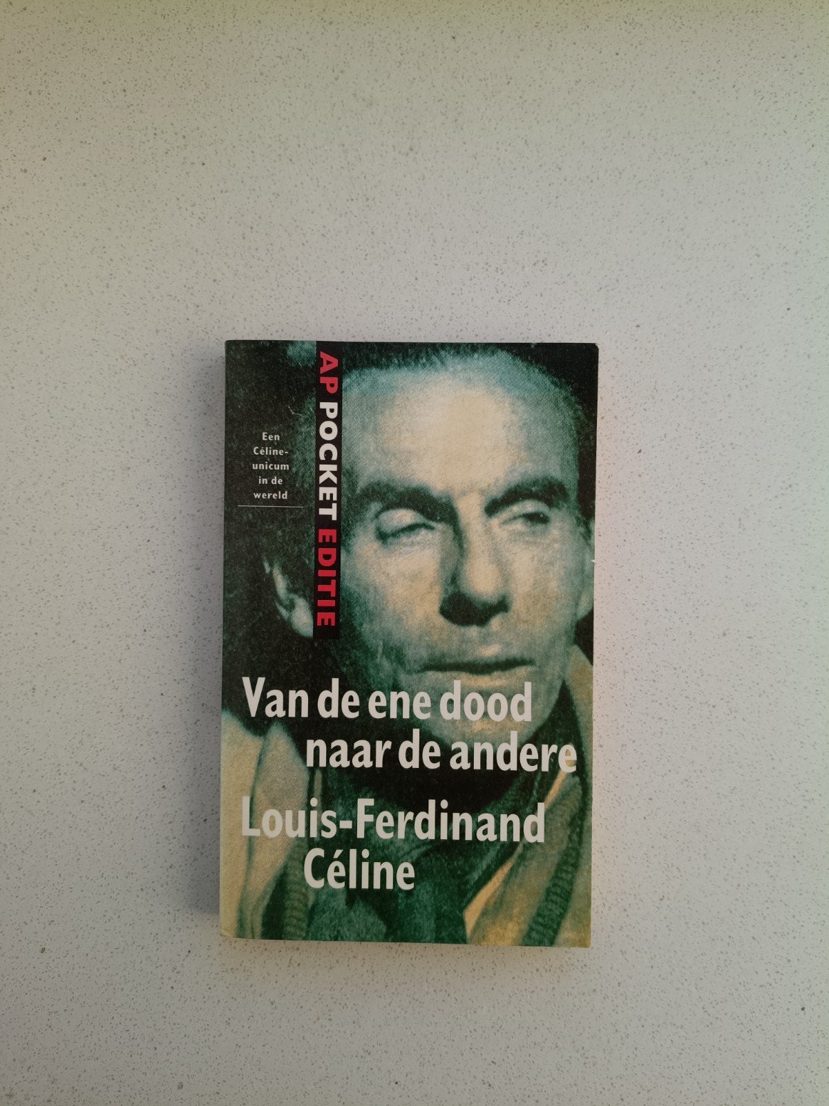 Van de Ene Dood naar de Andere - Louis-Ferdinand Céline, Ophalen of Verzenden, Gelezen