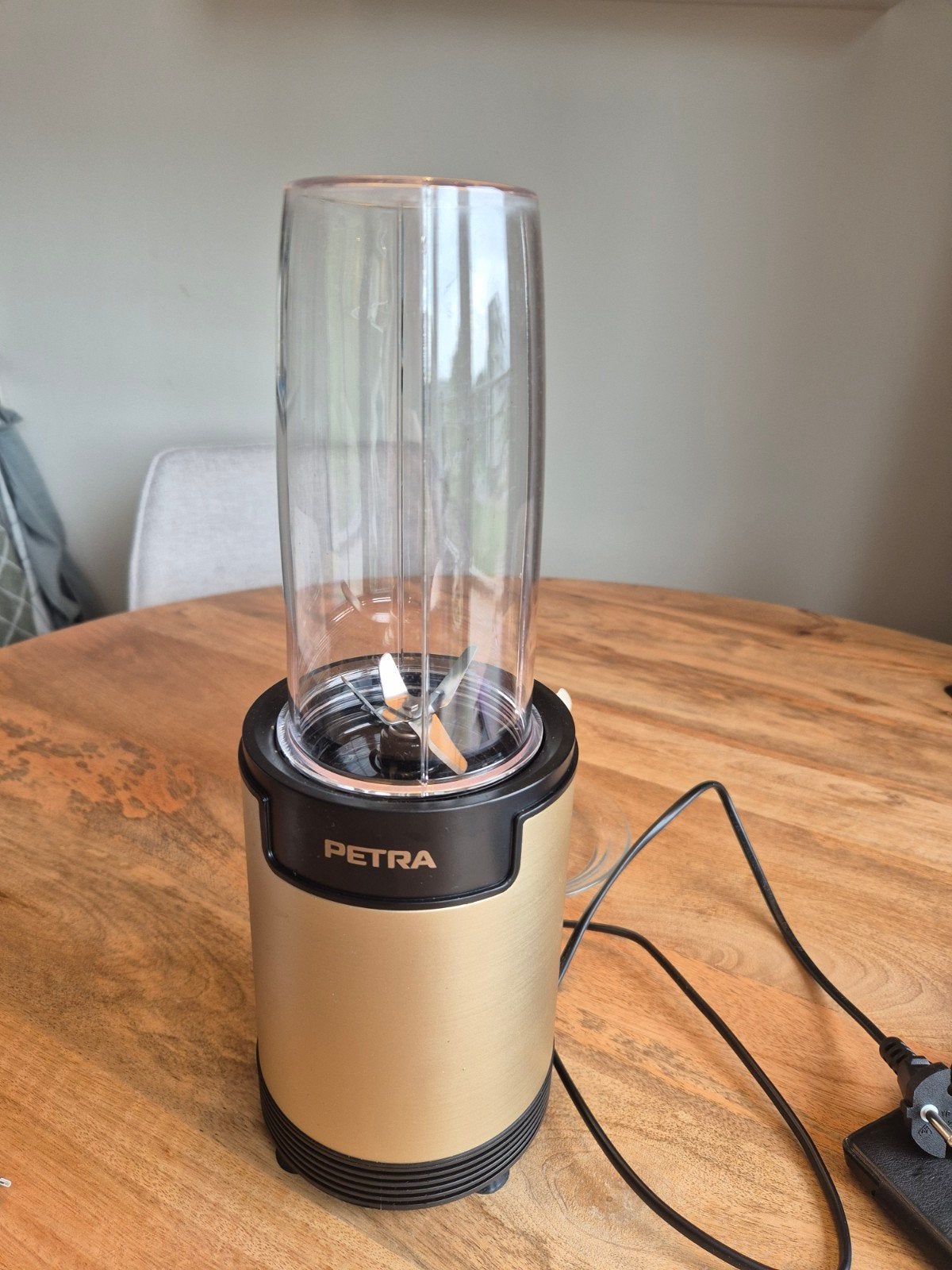 Petra Blender Goud - Compacte en Krachtige Smoothie Maker, Witgoed en Apparatuur, Blenders, Ophalen of Verzenden, Gebruikt, Blender