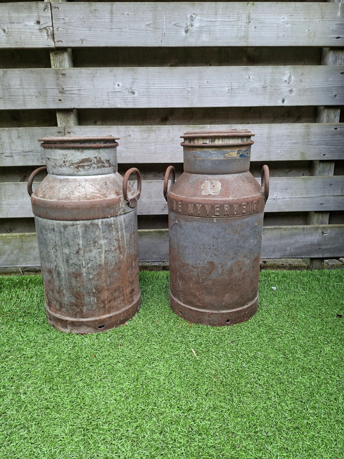 Set van 2 antieke melkbussen - Decoratief en rustiek, Ophalen of Verzenden