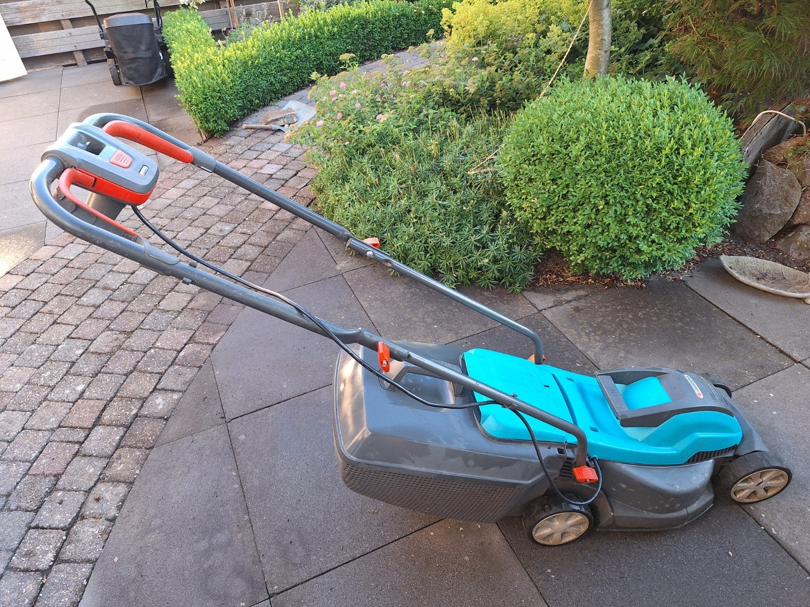 Gardena elektrische grasmaaier 32E, Tuin en Terras, Grasmaaiers, Cirkelmaaier, Gebruikt, Elektrische grasmaaier, Ophalen of Verzenden