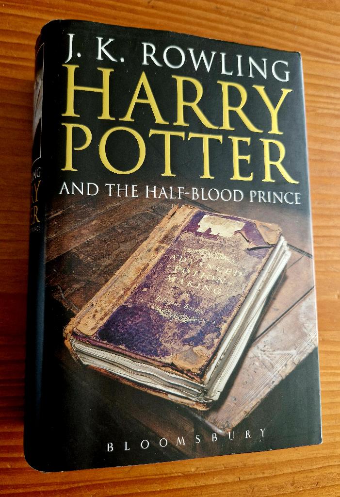 HARRY POTTER and the half-blood prince. 1st edition, Verzamelen, Harry Potter, Verzenden, Nieuw, Boek of Poster
