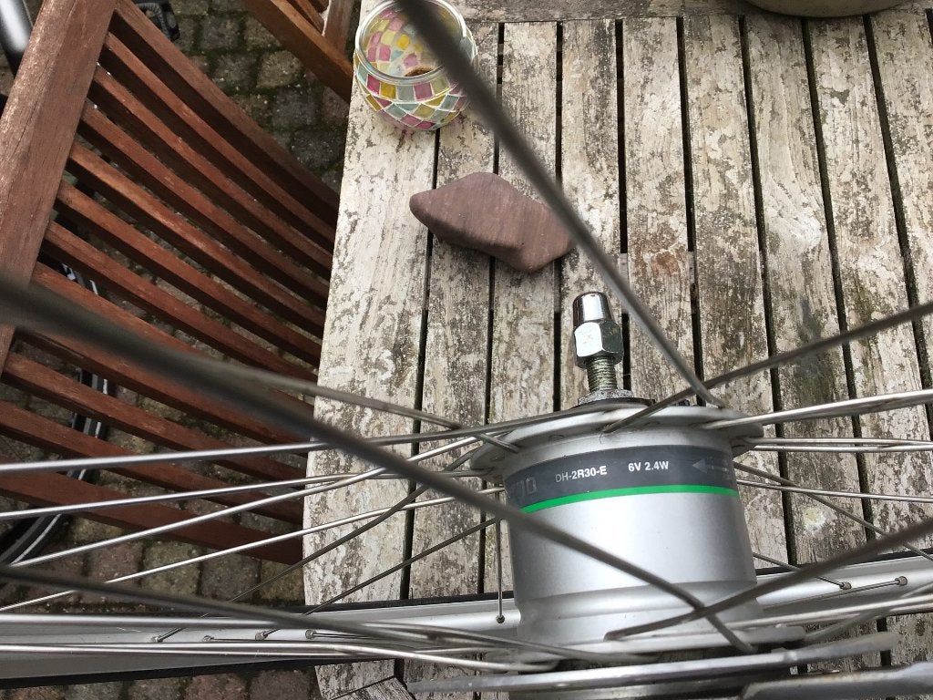 Perfect werkende elektrische voornaaf DH-2R30-E 6V 2,4W, Fietsen en Brommers, Fietsonderdelen, Gebruikt, Aluminium, Elektrische fiets