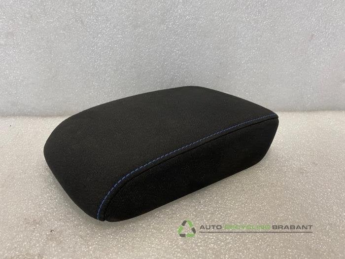 Armleuning van een Volkswagen Golf, Gebruikt, -, Volkswagen, -