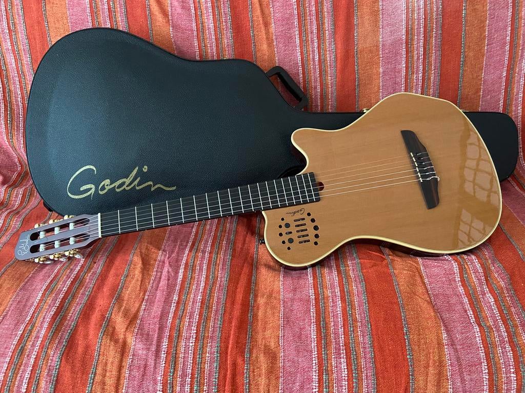 Godin Multiac Grand Concert SA, Muziek en Instrumenten, Snaarinstrumenten | Gitaren | Elektrisch, Ophalen of Verzenden, Zo goed als nieuw