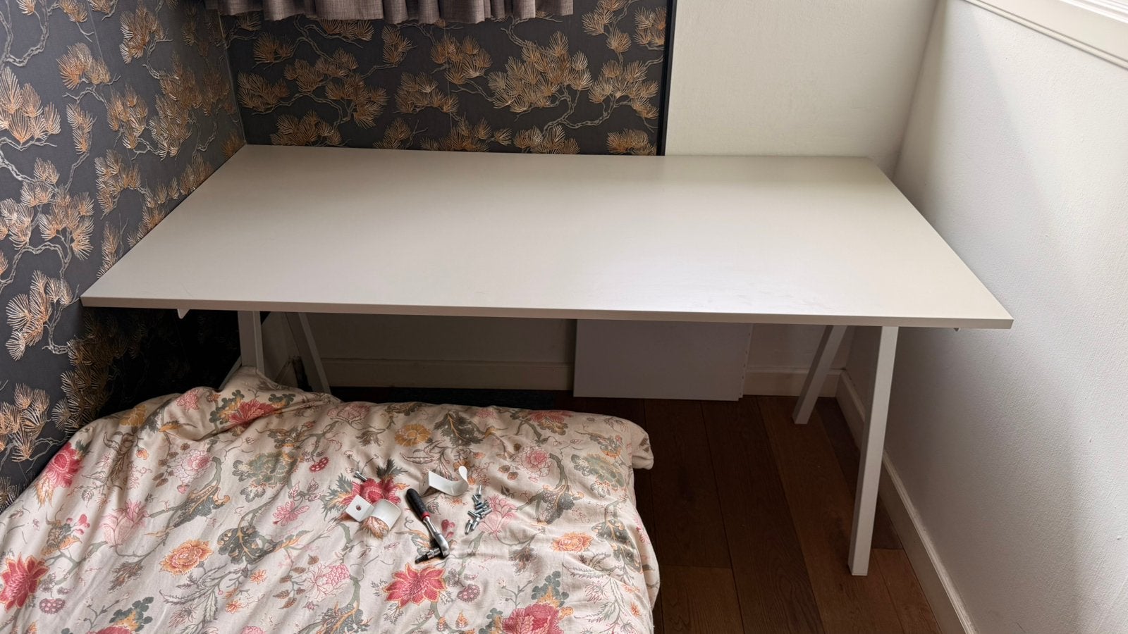 IKEA bureau trotten, Ophalen, Zo goed als nieuw, Tweepersoons