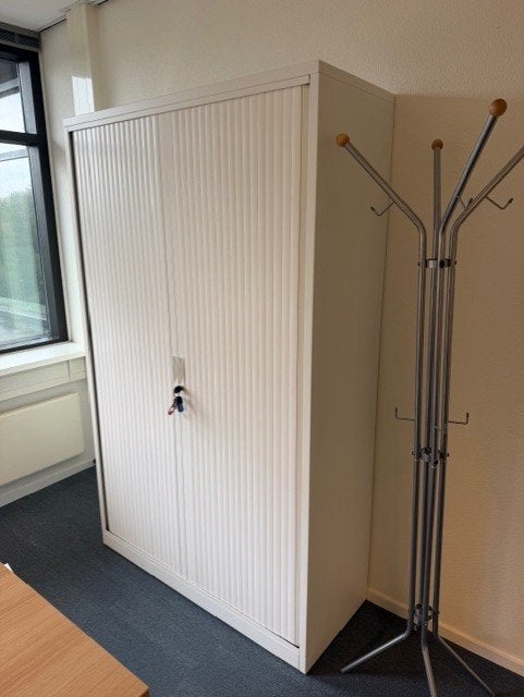 Metalen roldeurkast wit 120x45x196 cm met sleutel – 12 stuks, Met plank(en), 100 tot 150 cm, Ophalen of Verzenden, Zo goed als nieuw