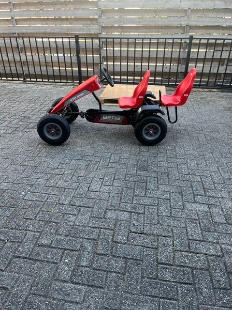 Skelter BERG XL Super Red BFR + Duostoel, Kinderen en Baby's, Speelgoed | Buiten | Skelters, Ophalen, Gebruikt, Berg, Vrijloopautomaat