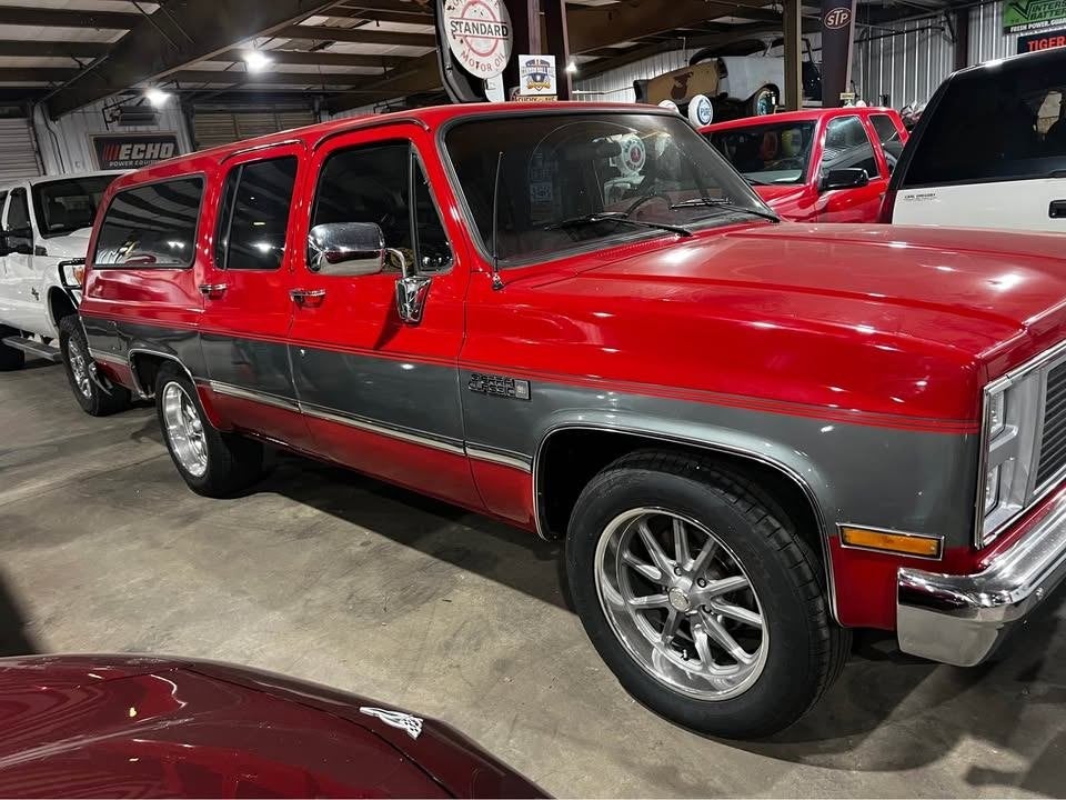1987 chevy suburban 2wd C20 NIEUWSTAAT, Automaat, Suburban, Achterwielaandrijving, 8 cilinders