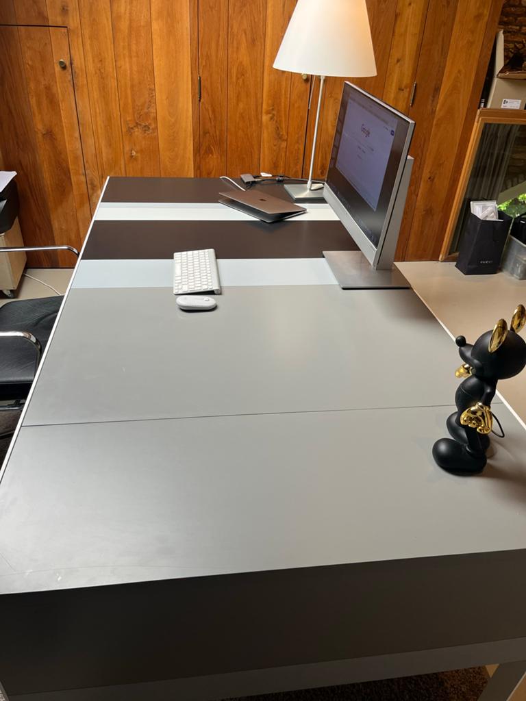 Gratis ophalen: Fantoni Design bureau, Ophalen, Hout, 100 cm, Zo goed als nieuw